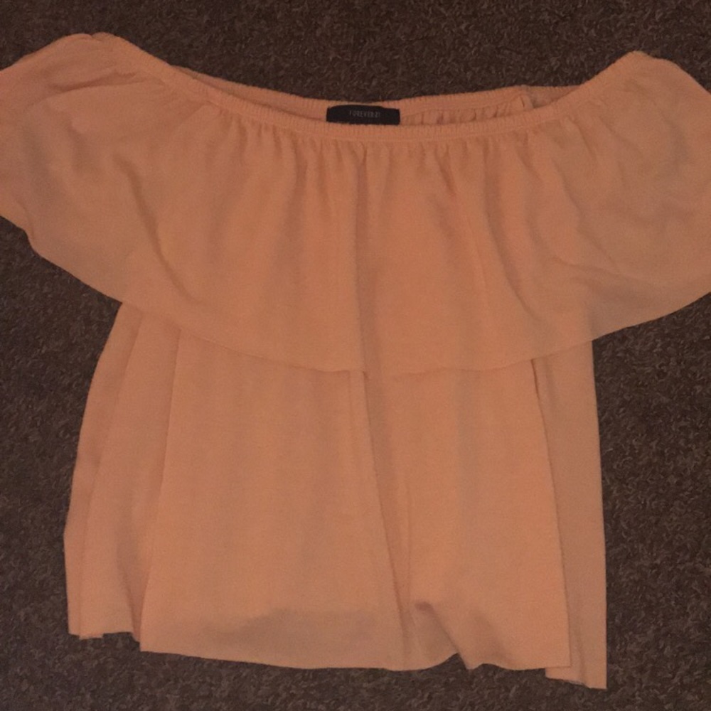 Off the shoulder semi-crop
